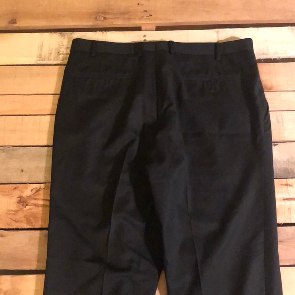 Men’s Dress Pants. - Picture 2 of 3